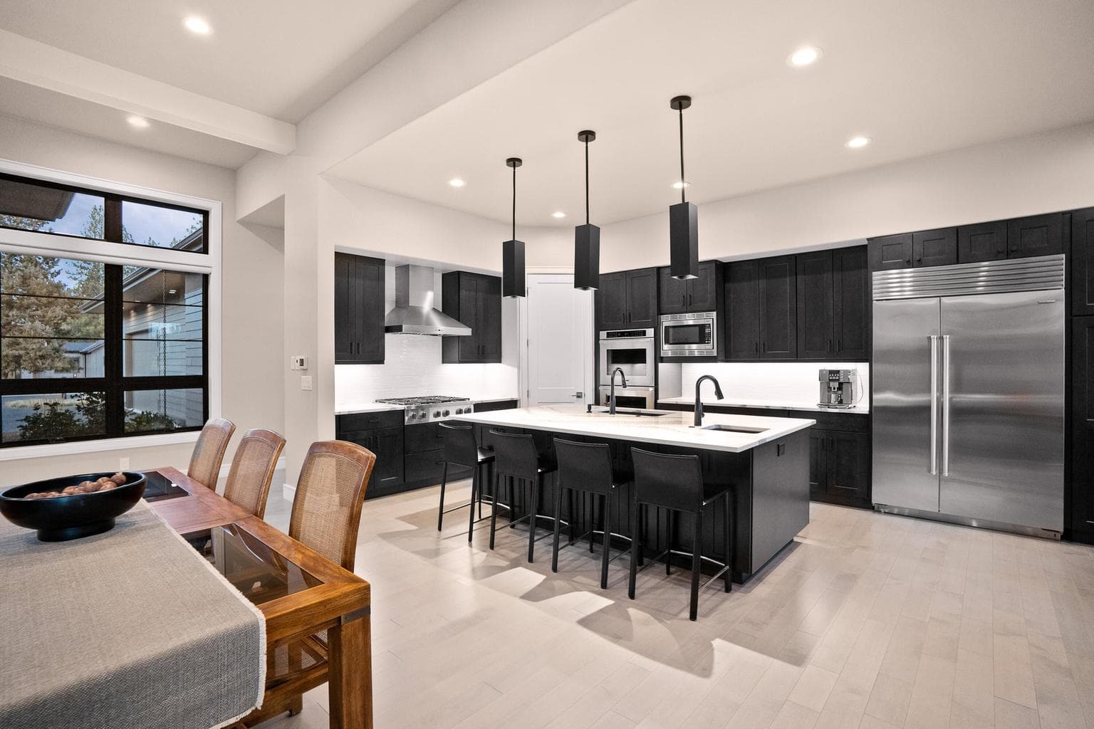 Photo of 61547 Hosmer Lake Drive 13 of 51