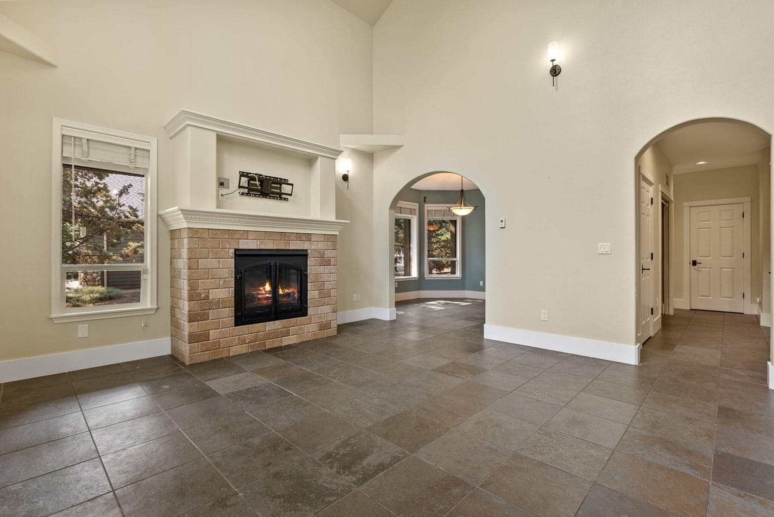 Photo of 3025 NW Fairway Heights Drive 21 of 32