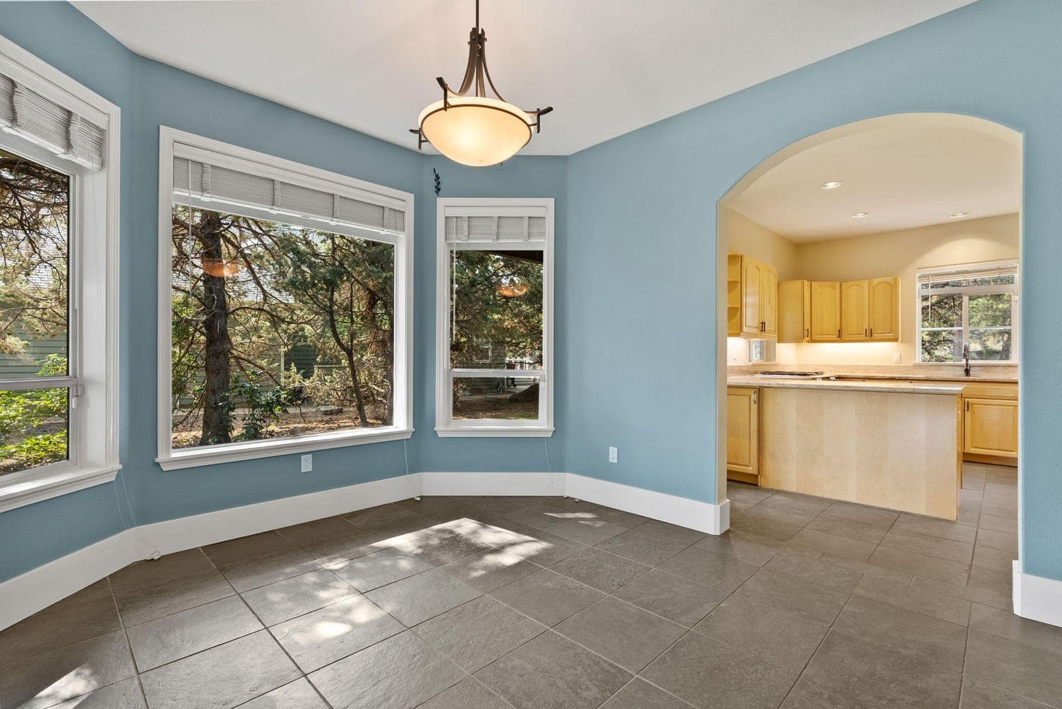 Photo of 3025 NW Fairway Heights Drive 22 of 32