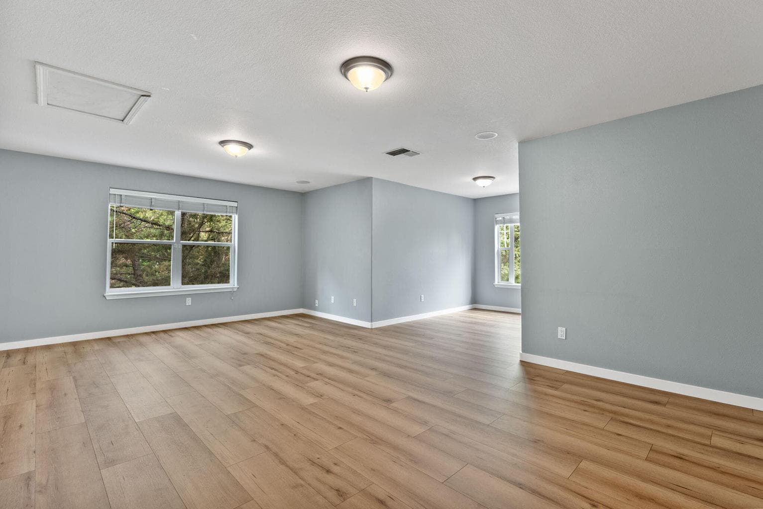 Photo of 3025 NW Fairway Heights Drive 24 of 32