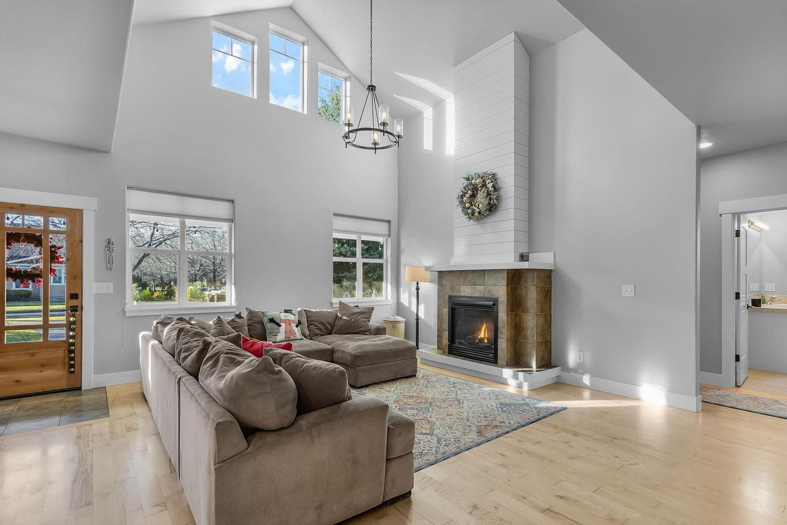 Photo of 920 NW 15th Street 13 of 35