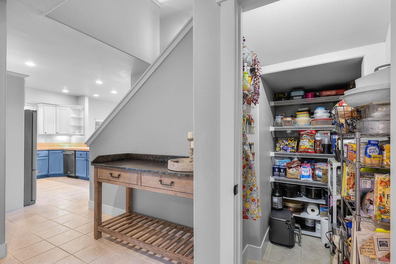 Photo of 920 NW 15th Street 18 of 35