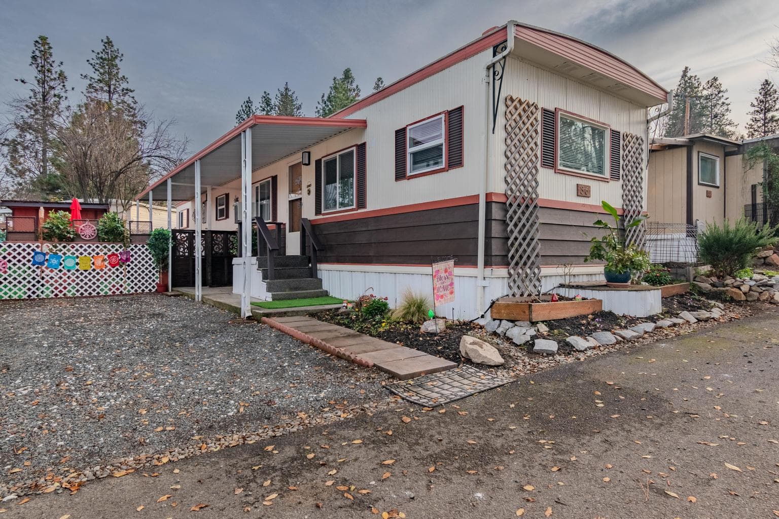 2799 Siskiyou