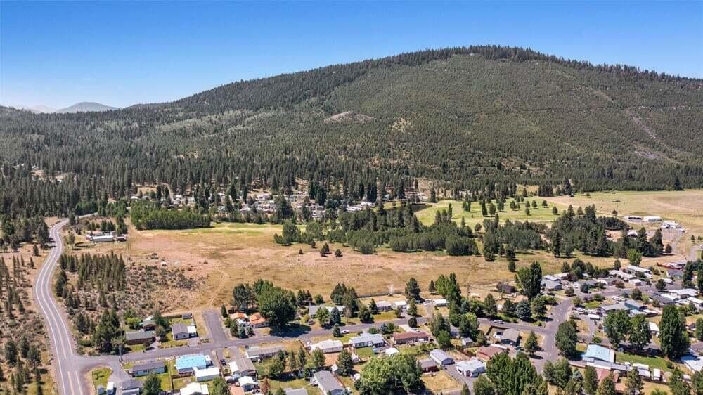 Photo of Round Lake Rd,3908-007DA-06300 4 of 32