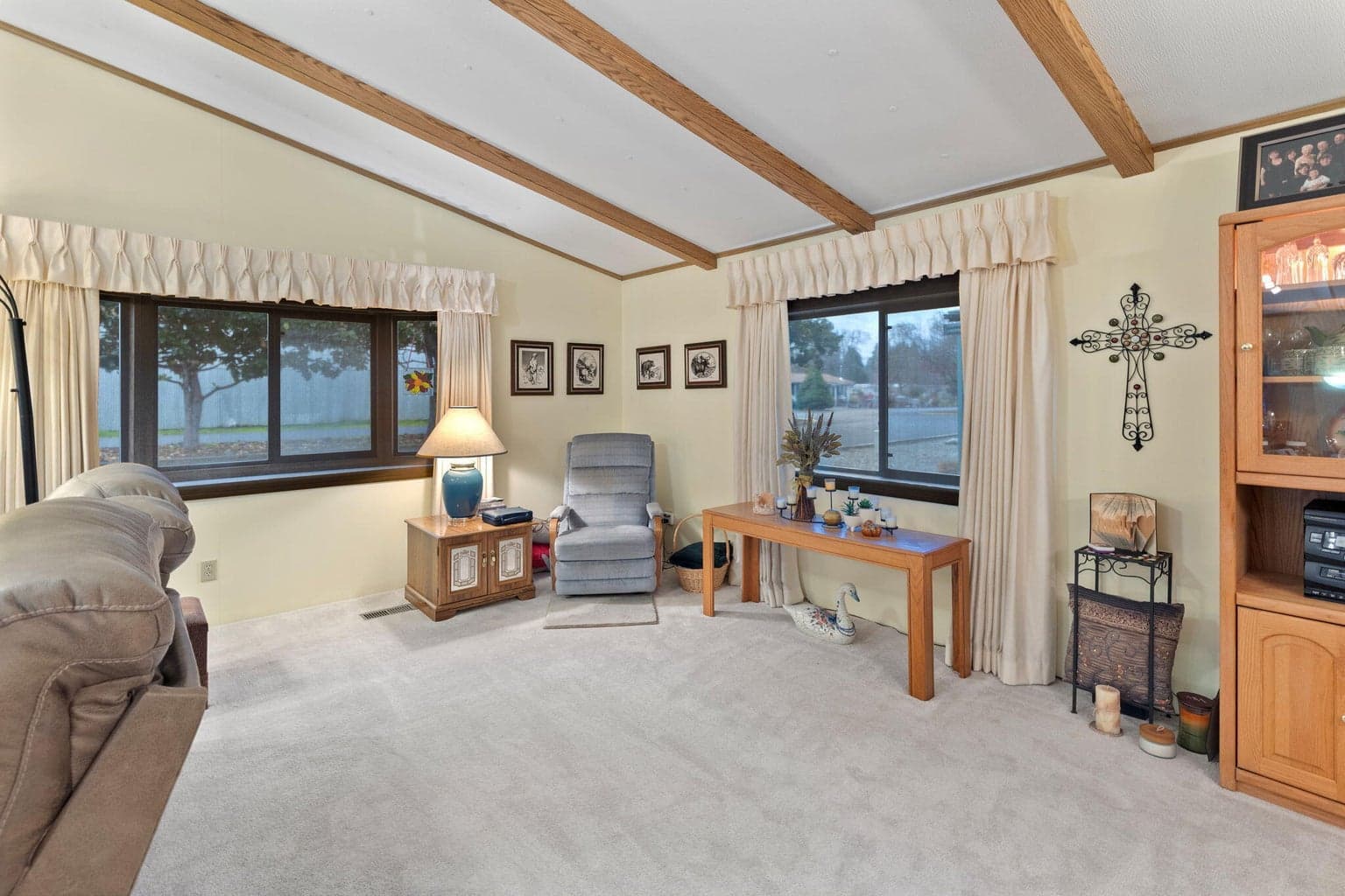 Photo of 109 Waverly 5 of 31