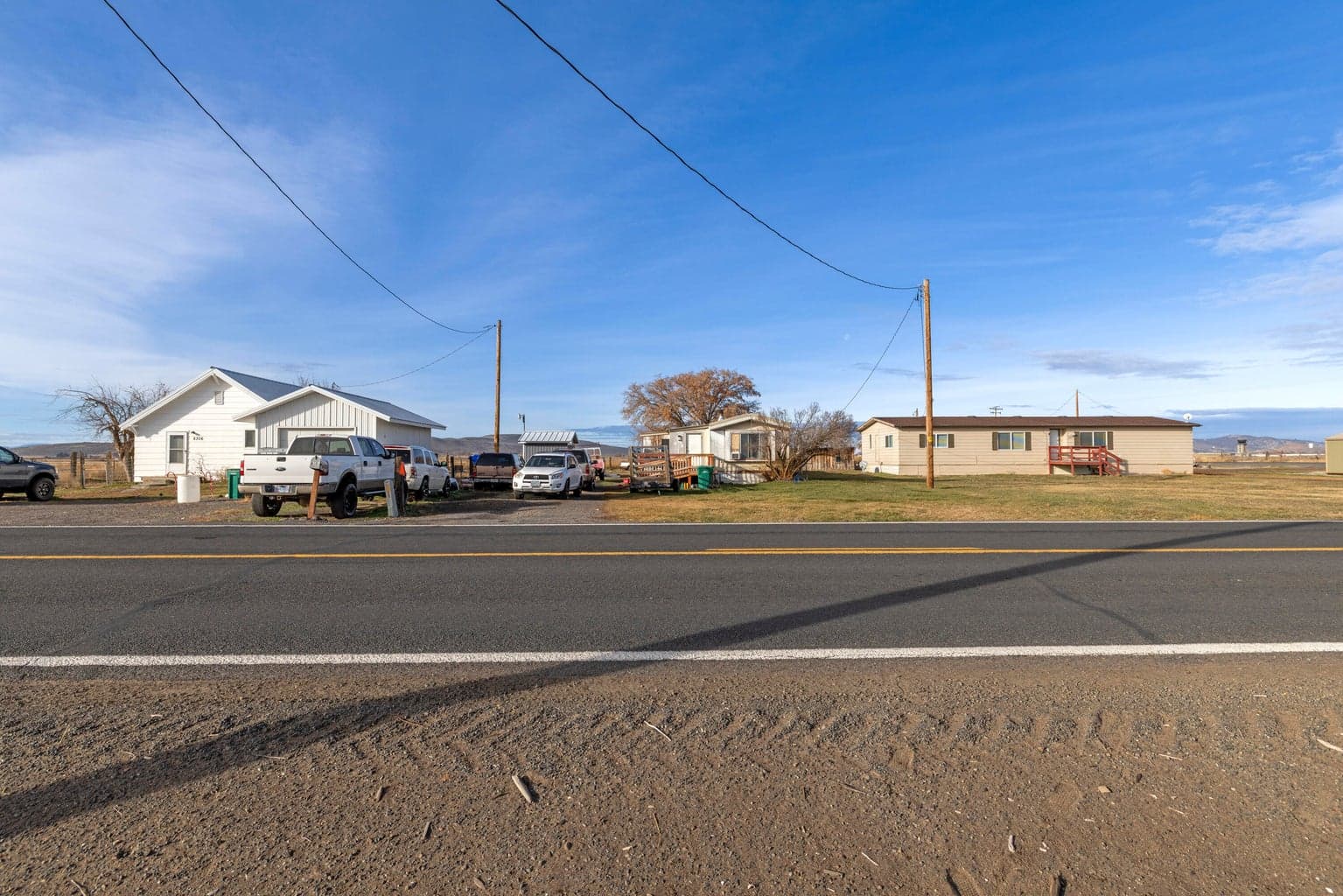Photo of 8306 Homedale 3 of 57