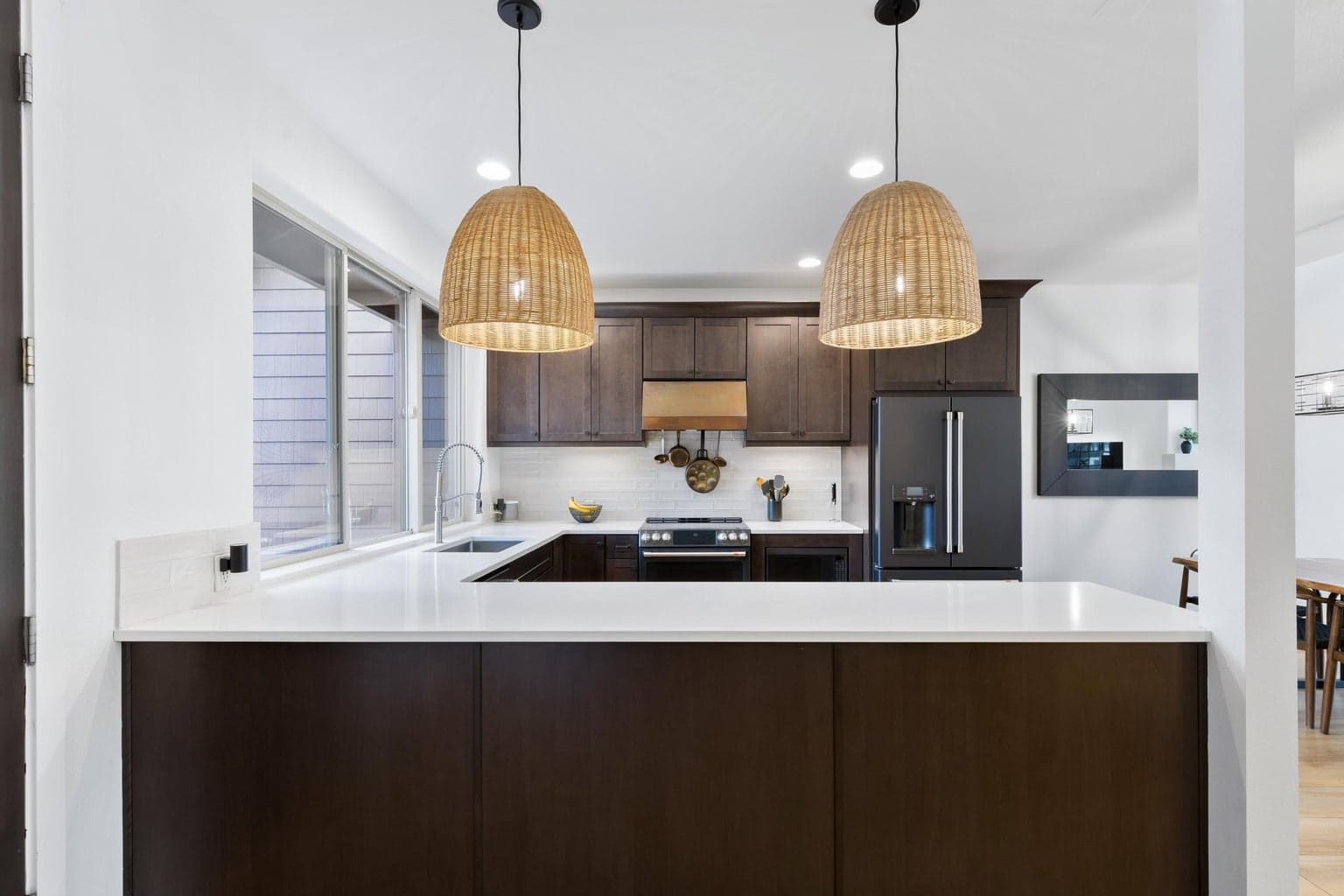 Open kitchen, perfect for entertaining and welcoming guests.