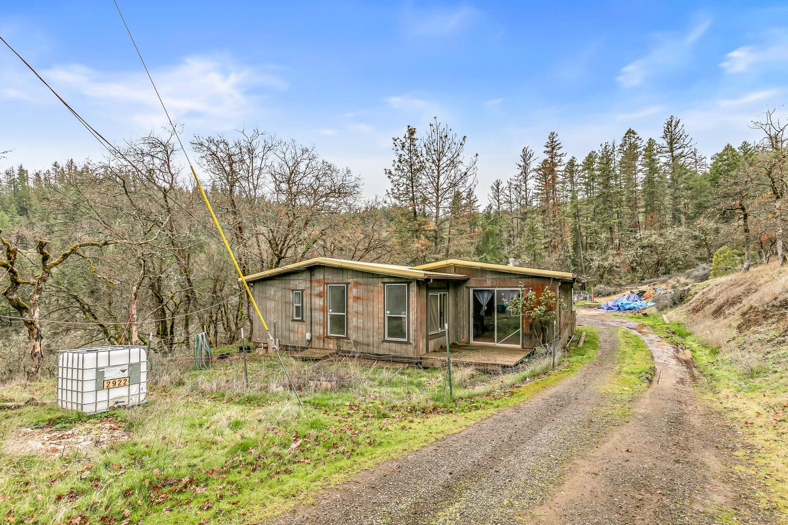 Photo of 5885 Crowfoot 3 of 45
