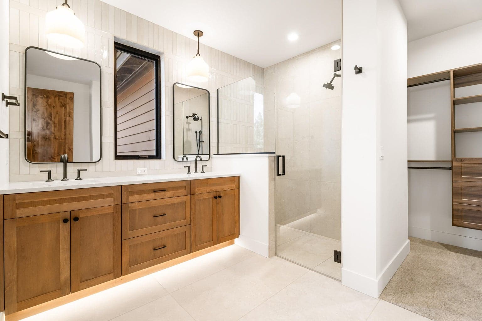 Primary Suite Bathroom
