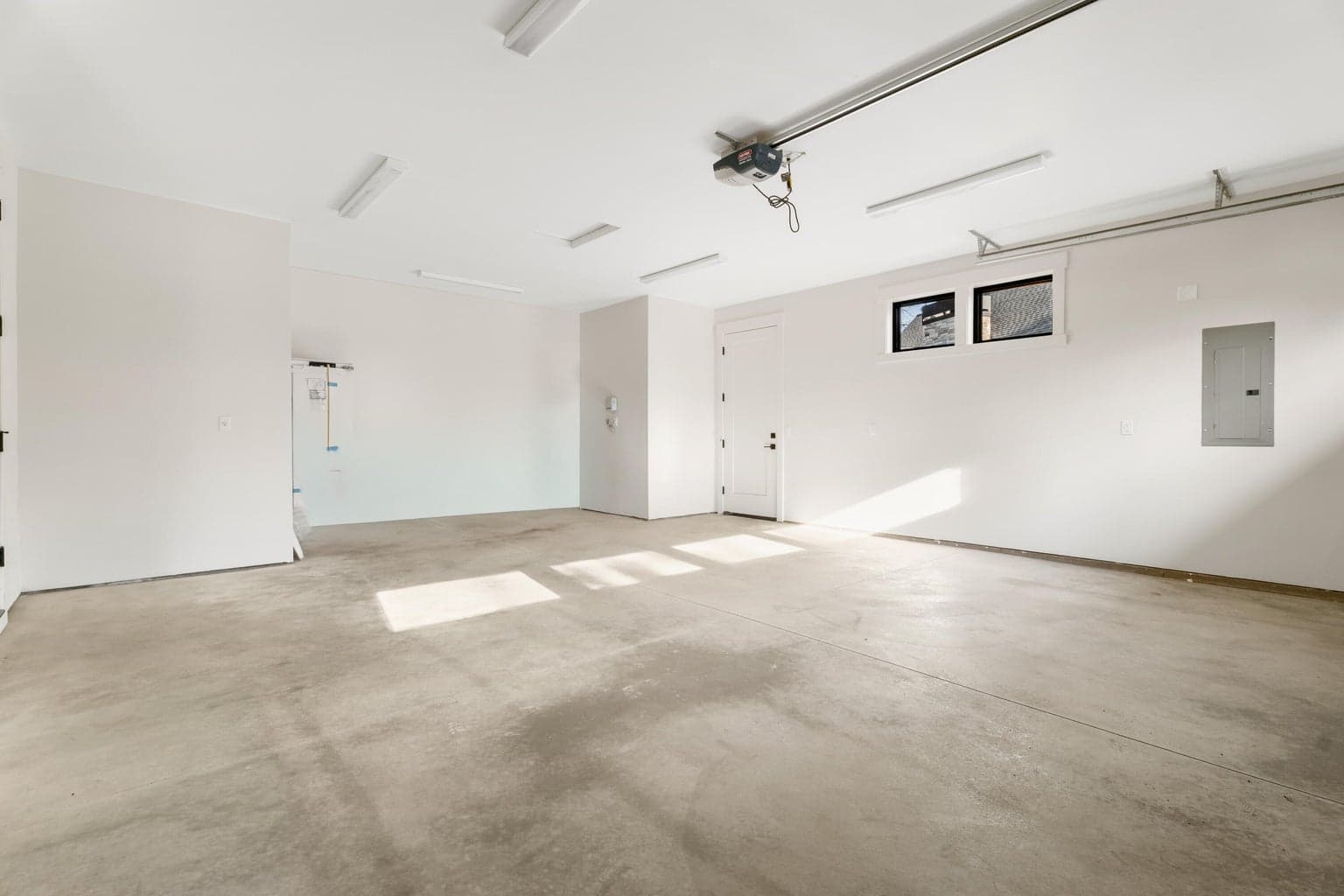 2-Car Garage