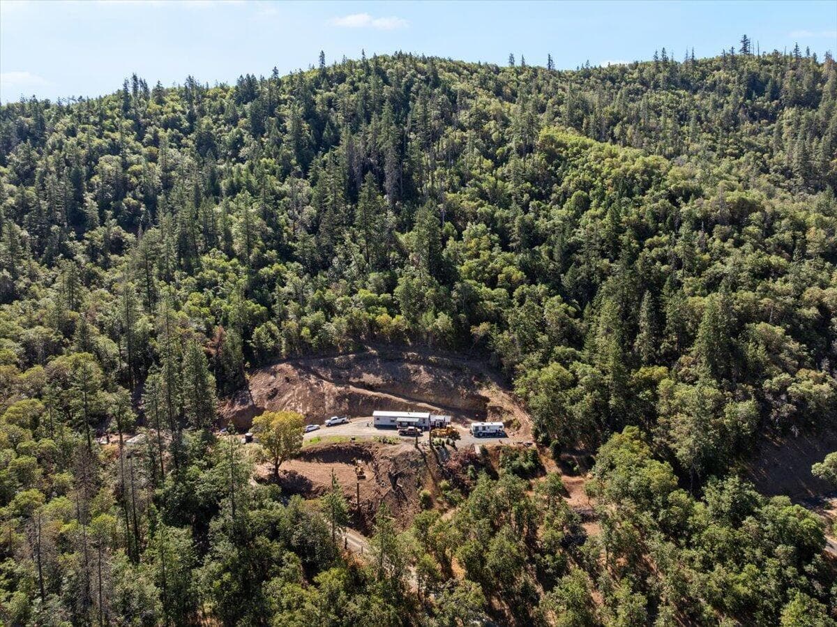 1050 Wards Creek