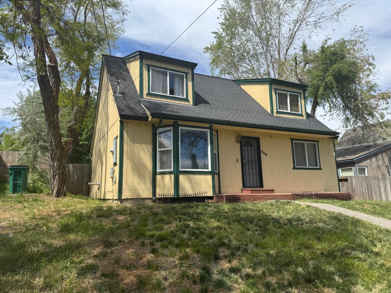 Photo of 649 Front 3 of 37