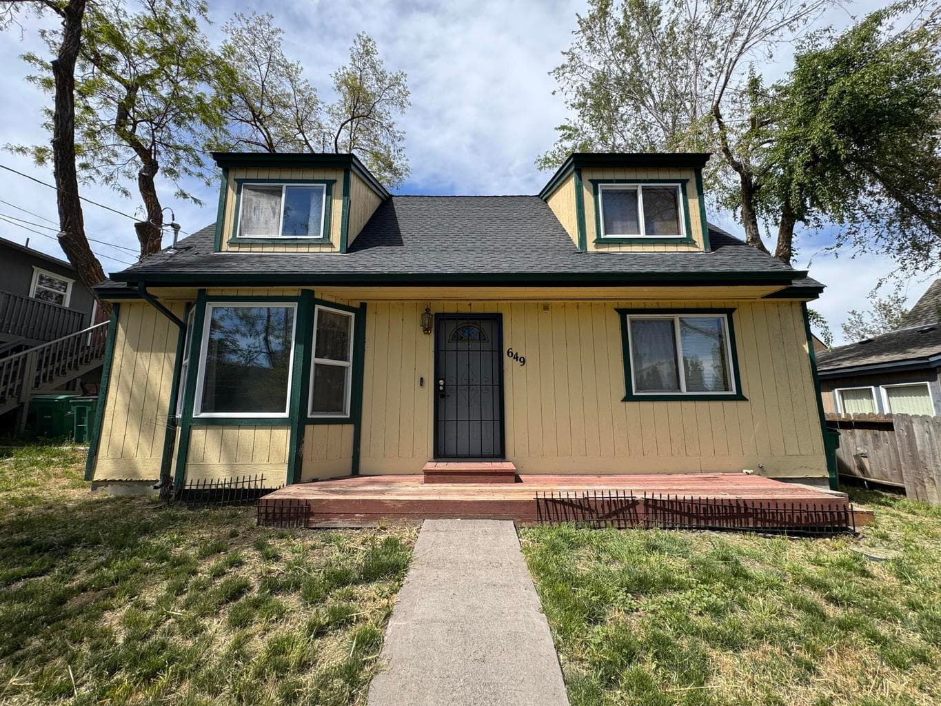 Photo of 649 Front 4 of 37