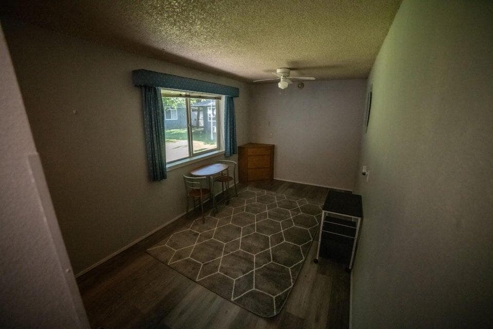 Photo of 156 NE Spruce Lane 24 of 36