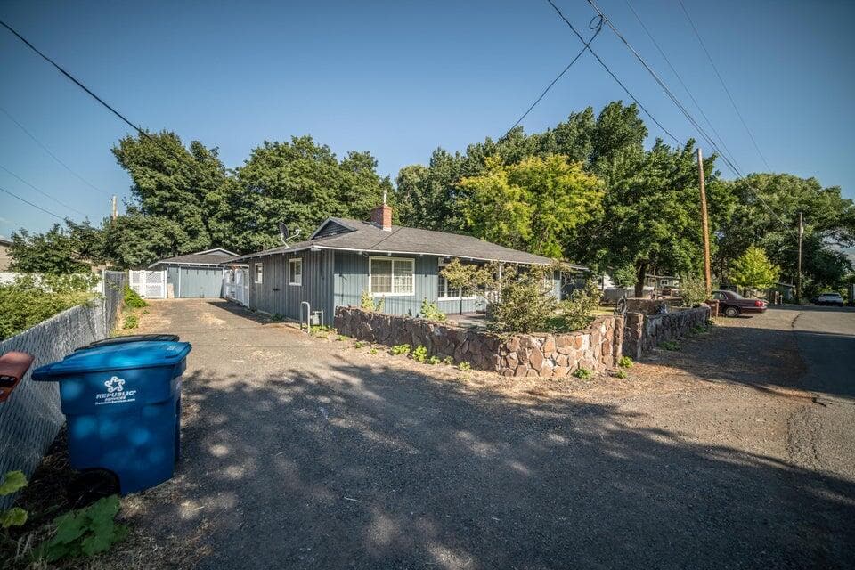 Photo of 156 NE Spruce Lane 36 of 36