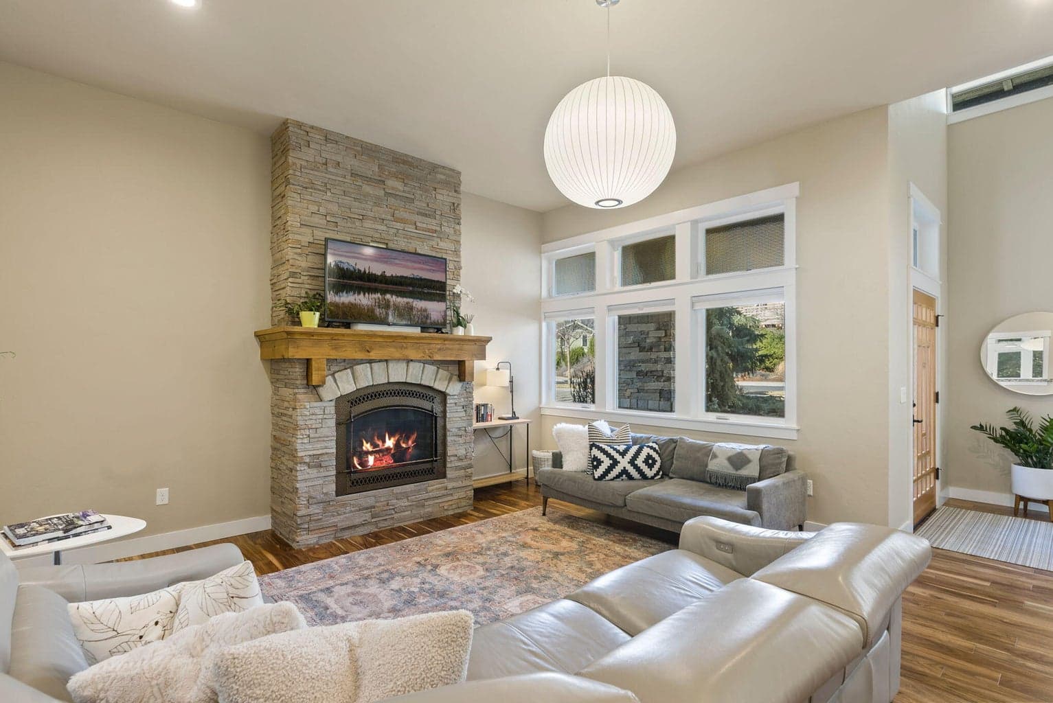 Photo of 2170 NW Lolo Drive 9 of 51