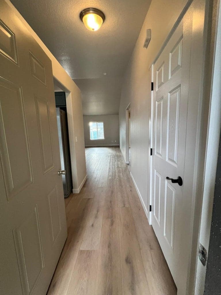 Photo of 537 Ponderosa 4 of 46