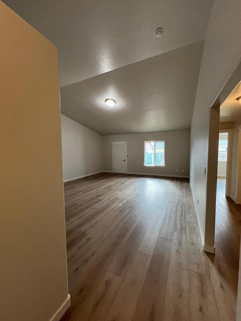 Photo of 537 Ponderosa 5 of 46