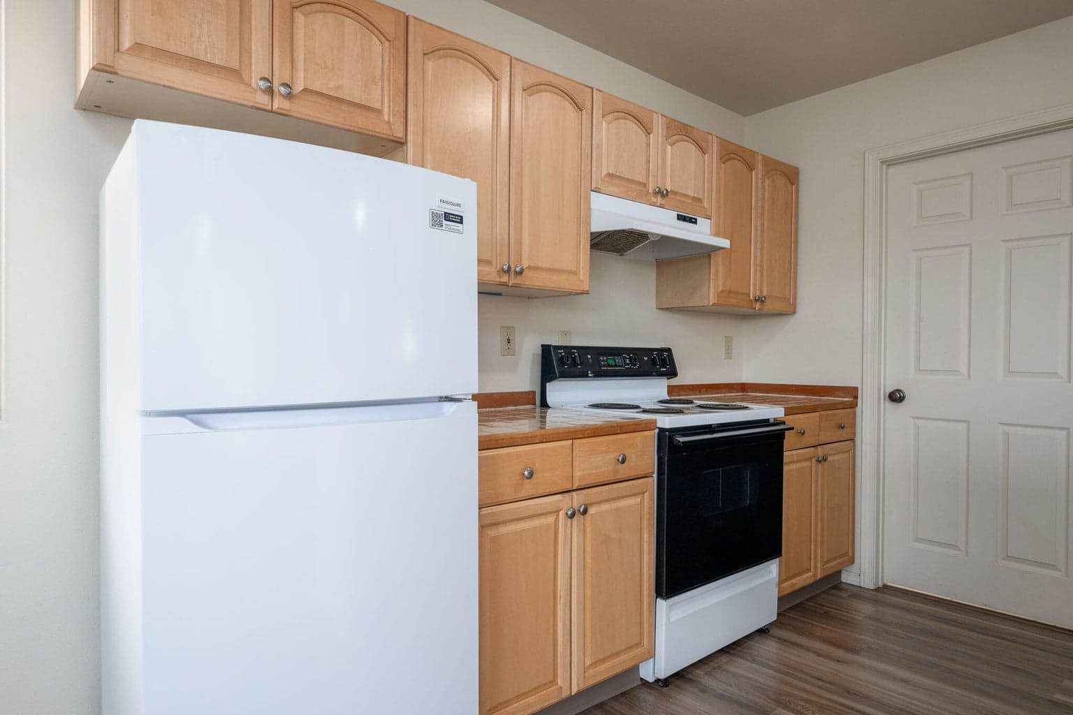 Photo of 919 NW Portland Avenue 6 of 28
