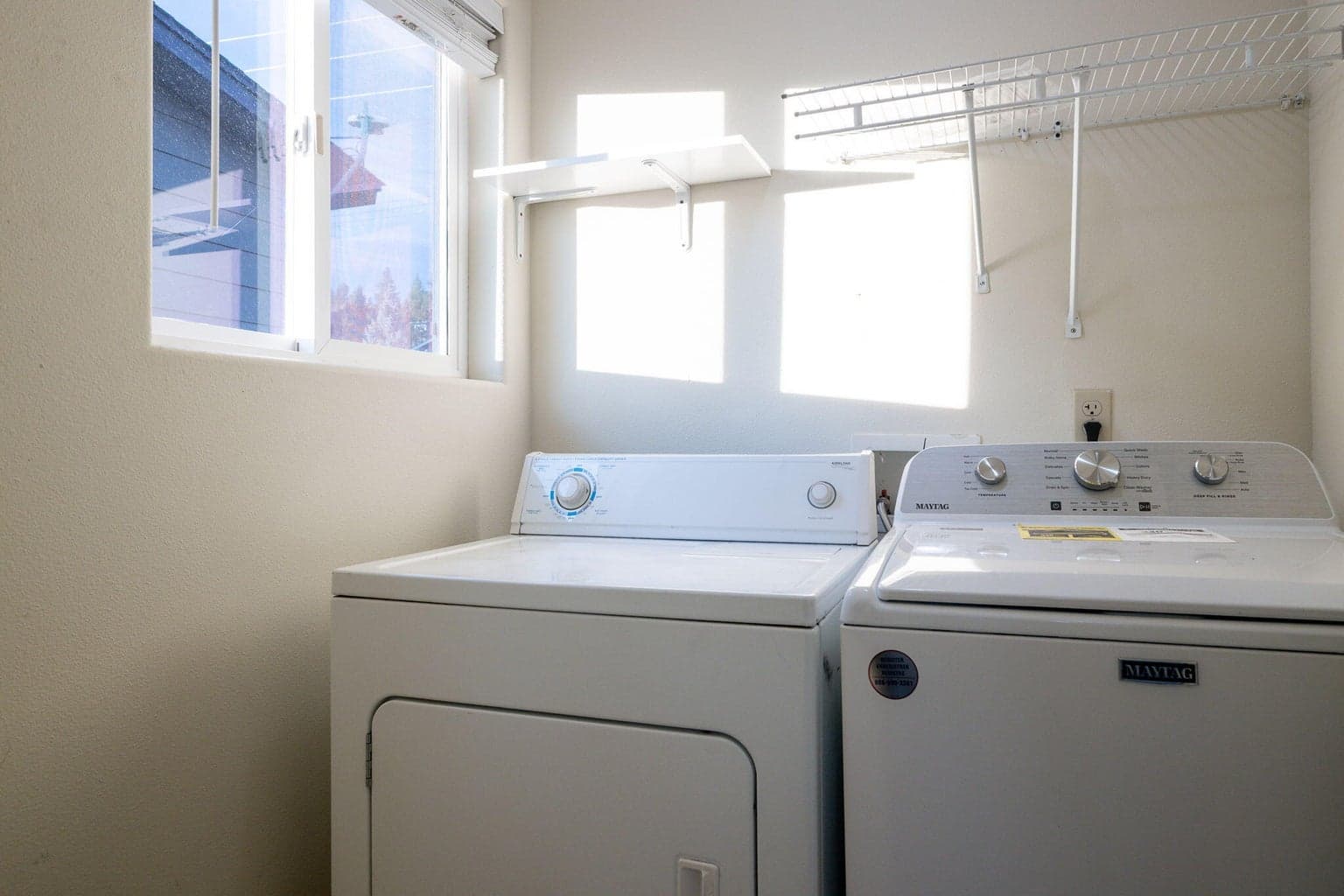 Photo of 919 NW Portland Avenue 16 of 28