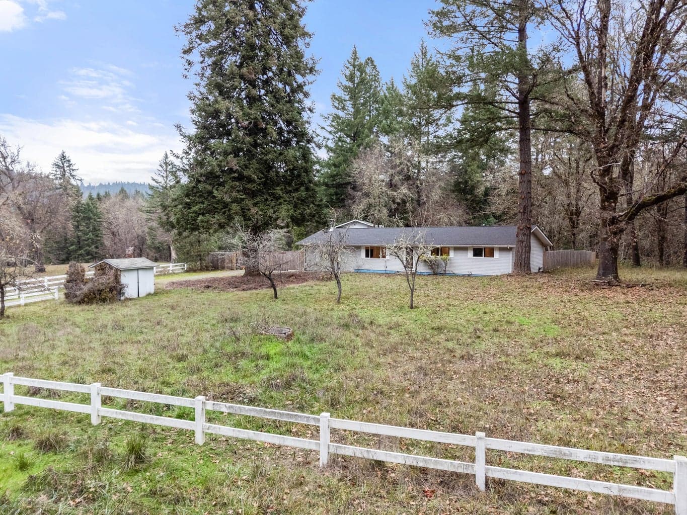 Photo of 464 Sunny Glen 2 of 61