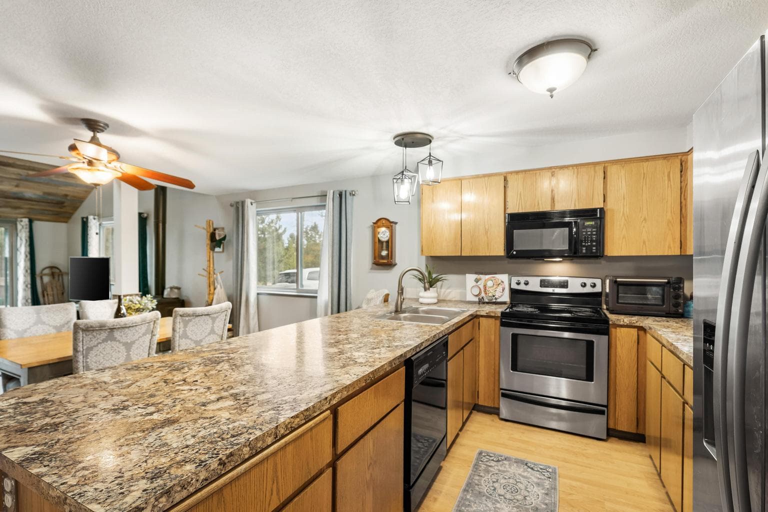 Photo of 55065 Marten Lane 15 of 51