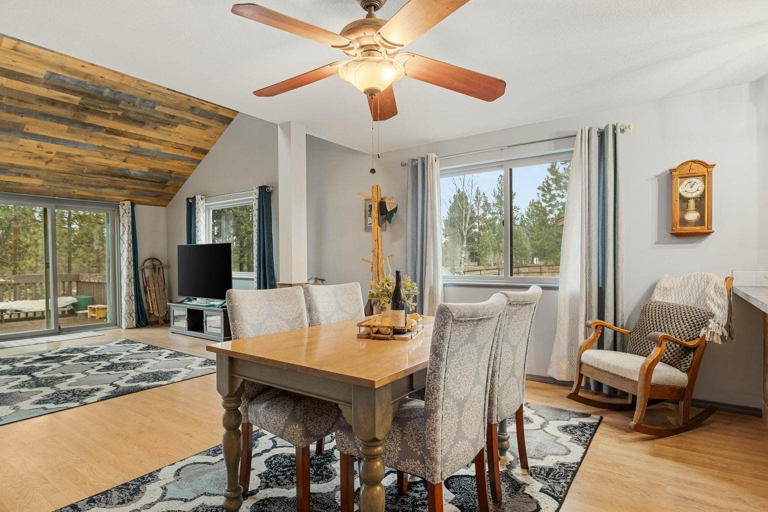 Photo of 55065 Marten Lane 18 of 51