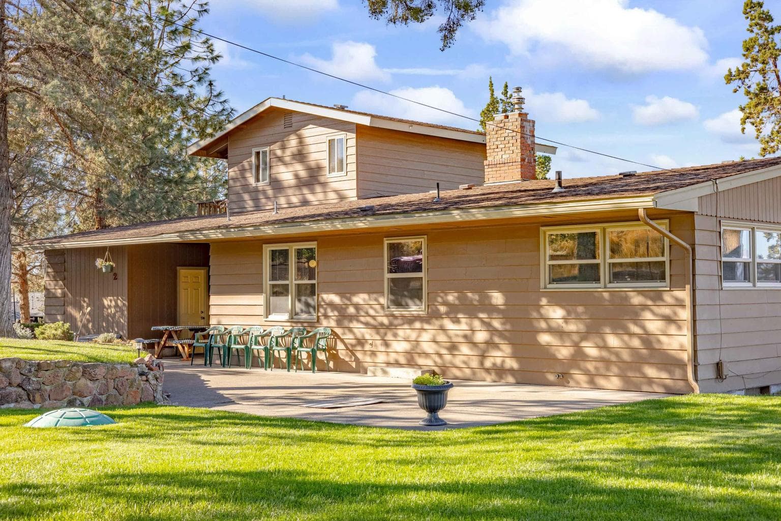 402 Claremont