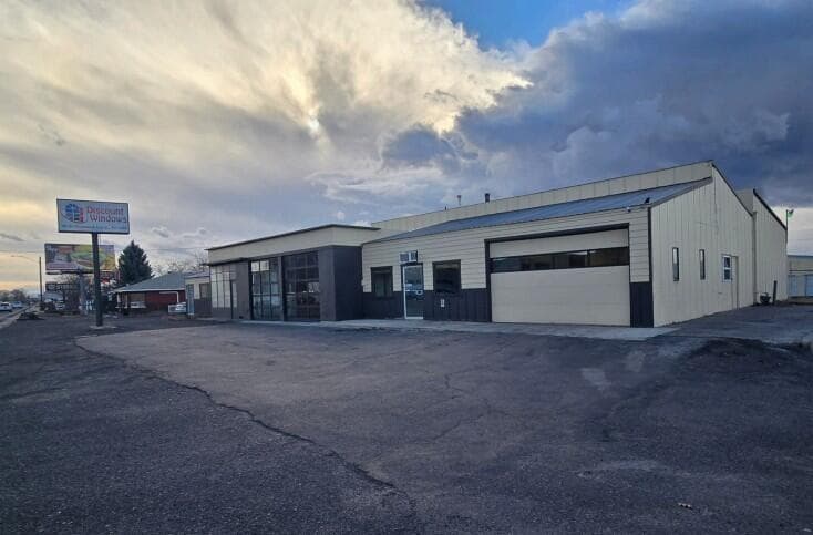 Photo of 1497 6th 1 of 5