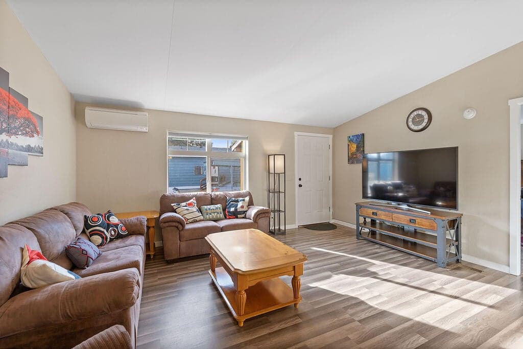 Photo of 61445 27th 5 of 19