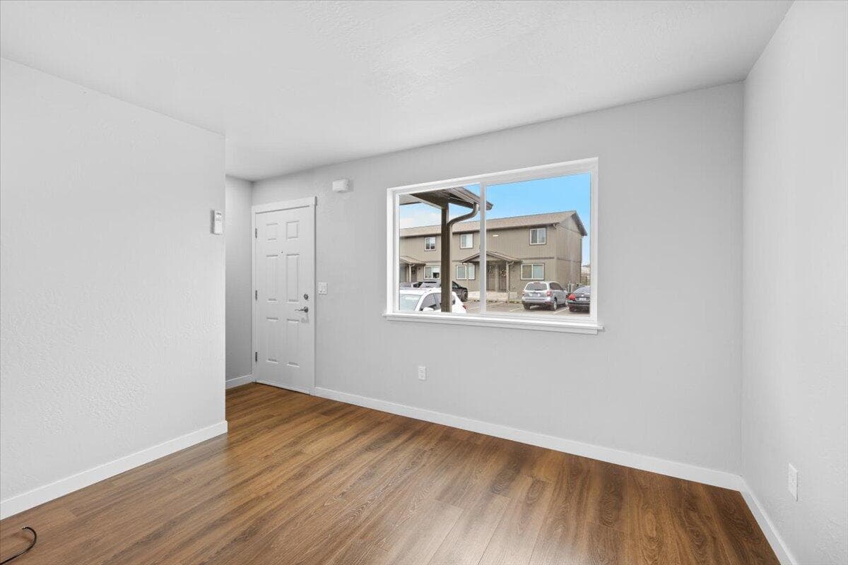 Photo of 610 Main 3 of 16