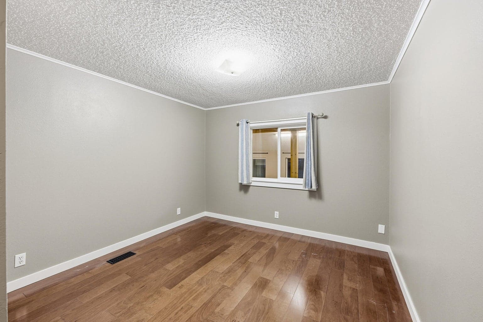 Photo of 149245 Kurtz Road 25 of 60