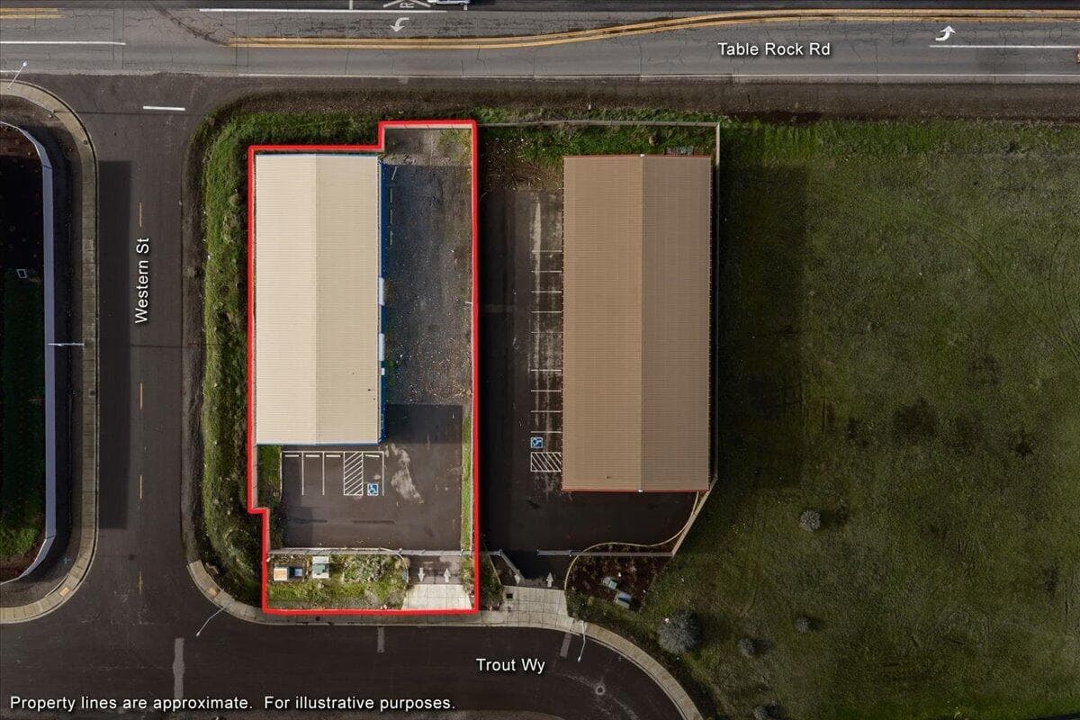 111 Trout, White City, 97503