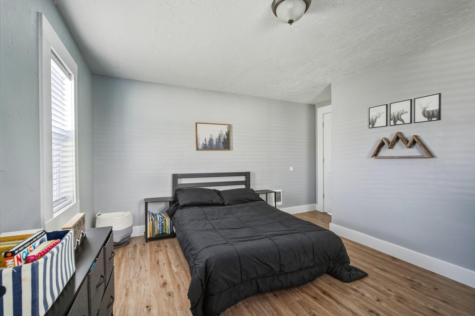 Photo of 704 SE Elm Street 25 of 35