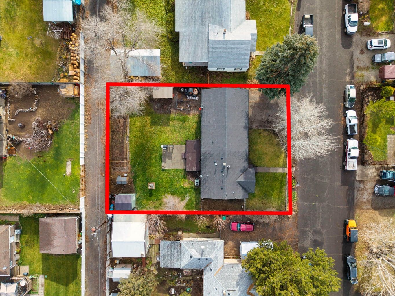Photo of 704 SE Elm Street 30 of 35