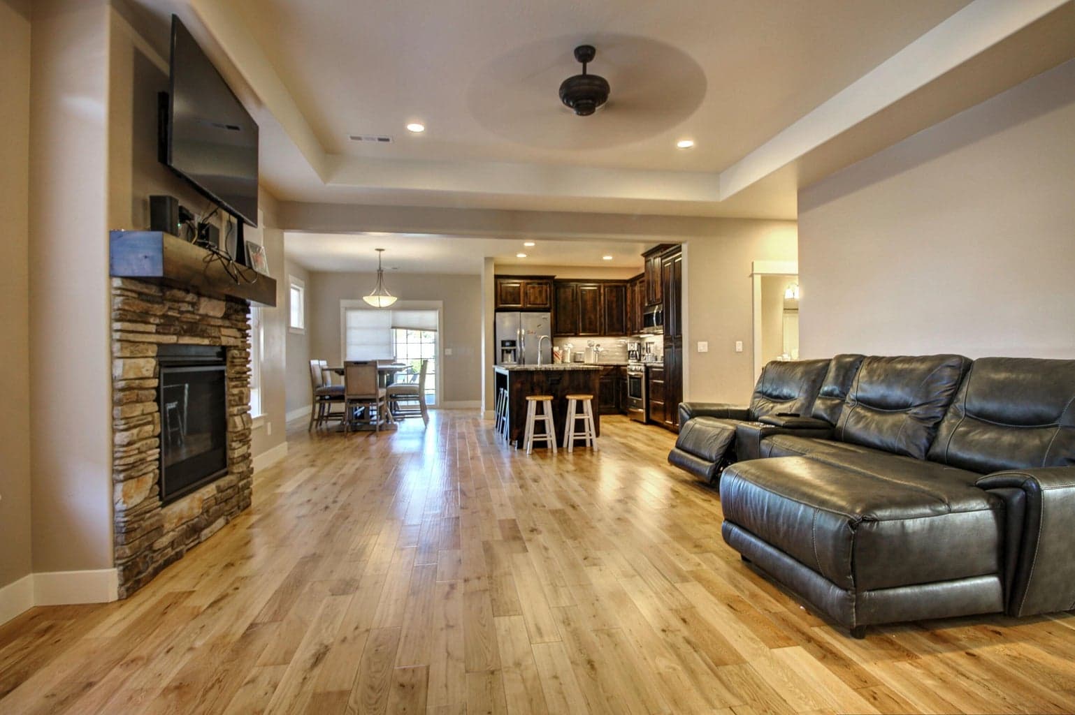 Photo of 3835 Creek Mont 2 of 16