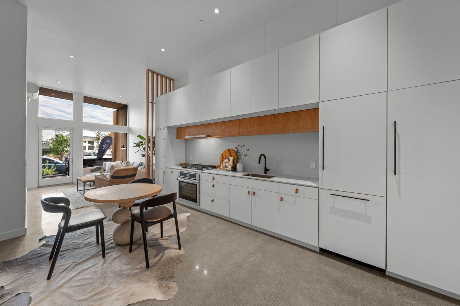 Photo of 2745 Ordway 4 of 13