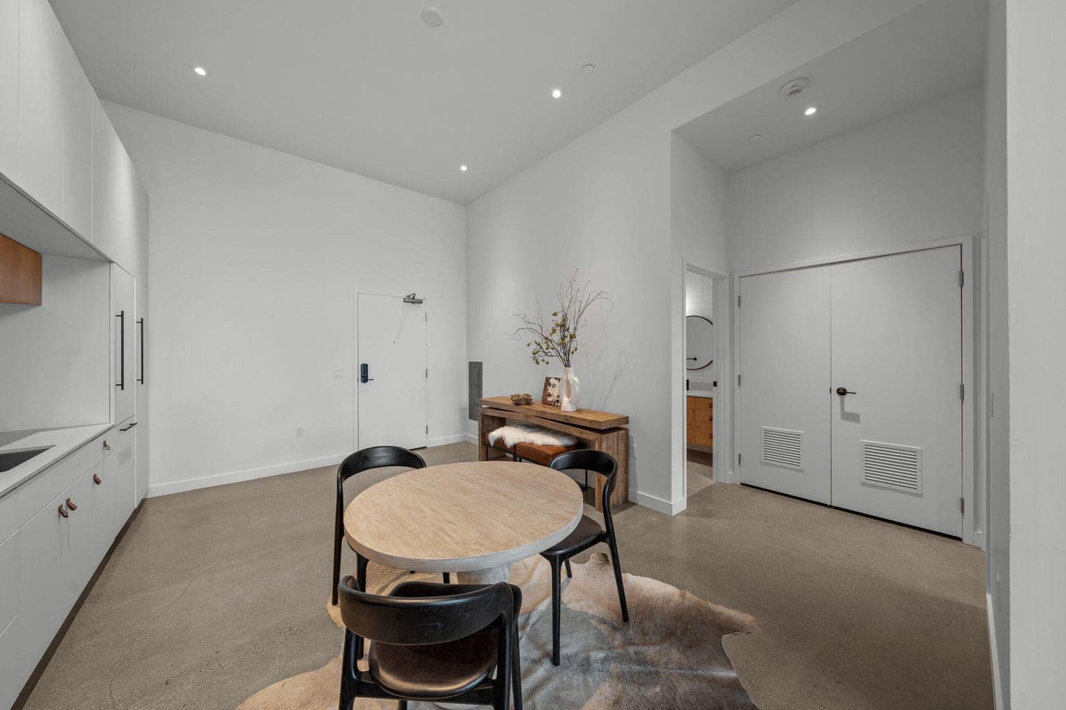 Photo of 2745 Ordway 5 of 13