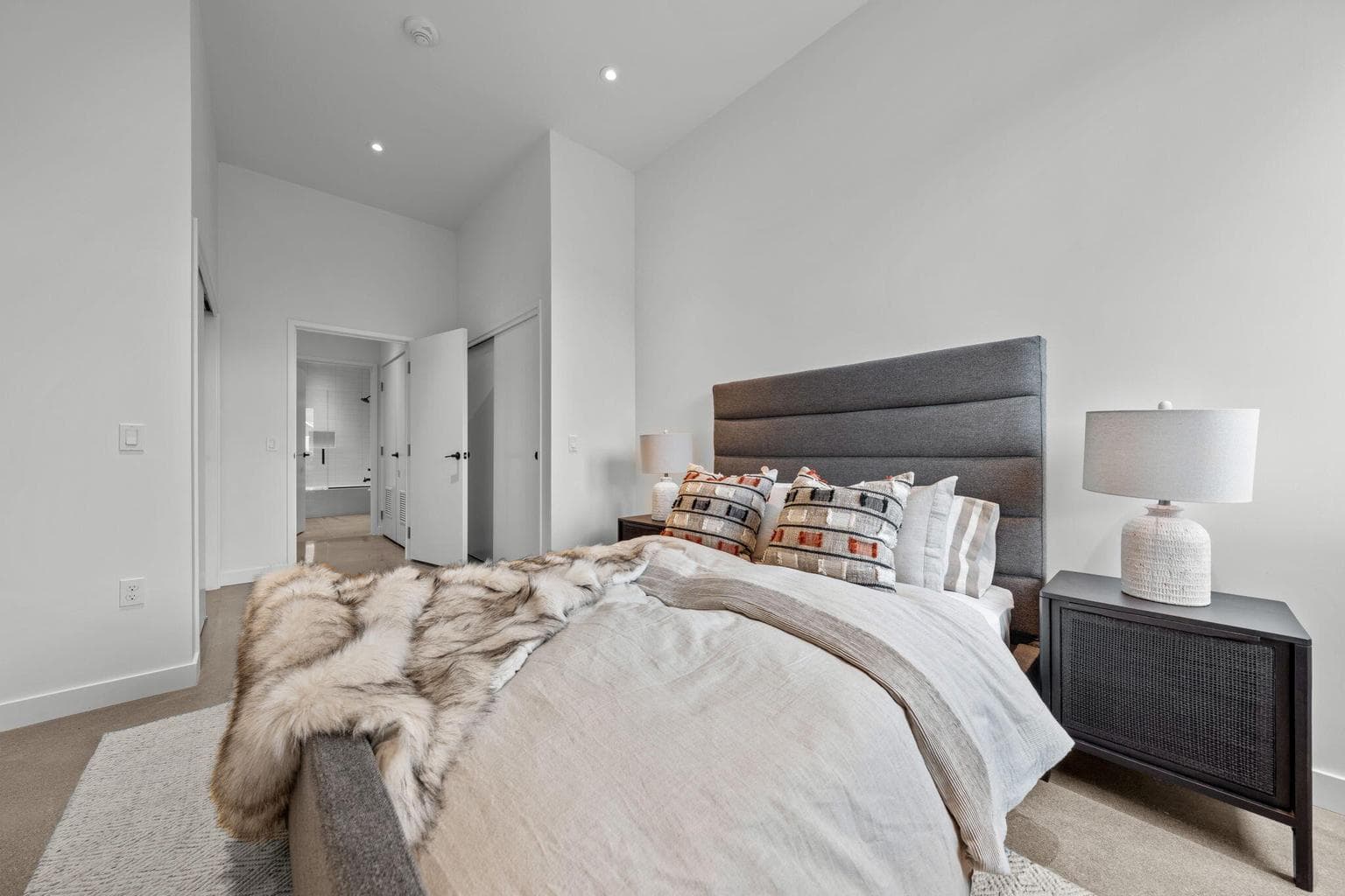 Photo of 2745 NW Ordway Avenue 7 of 13