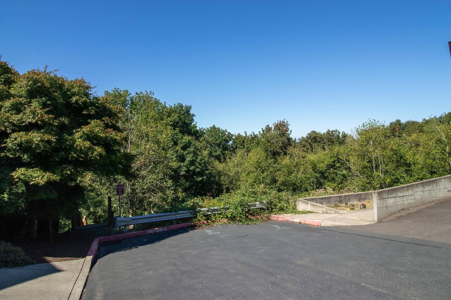 Photo of 8049 Prominence 3 of 20