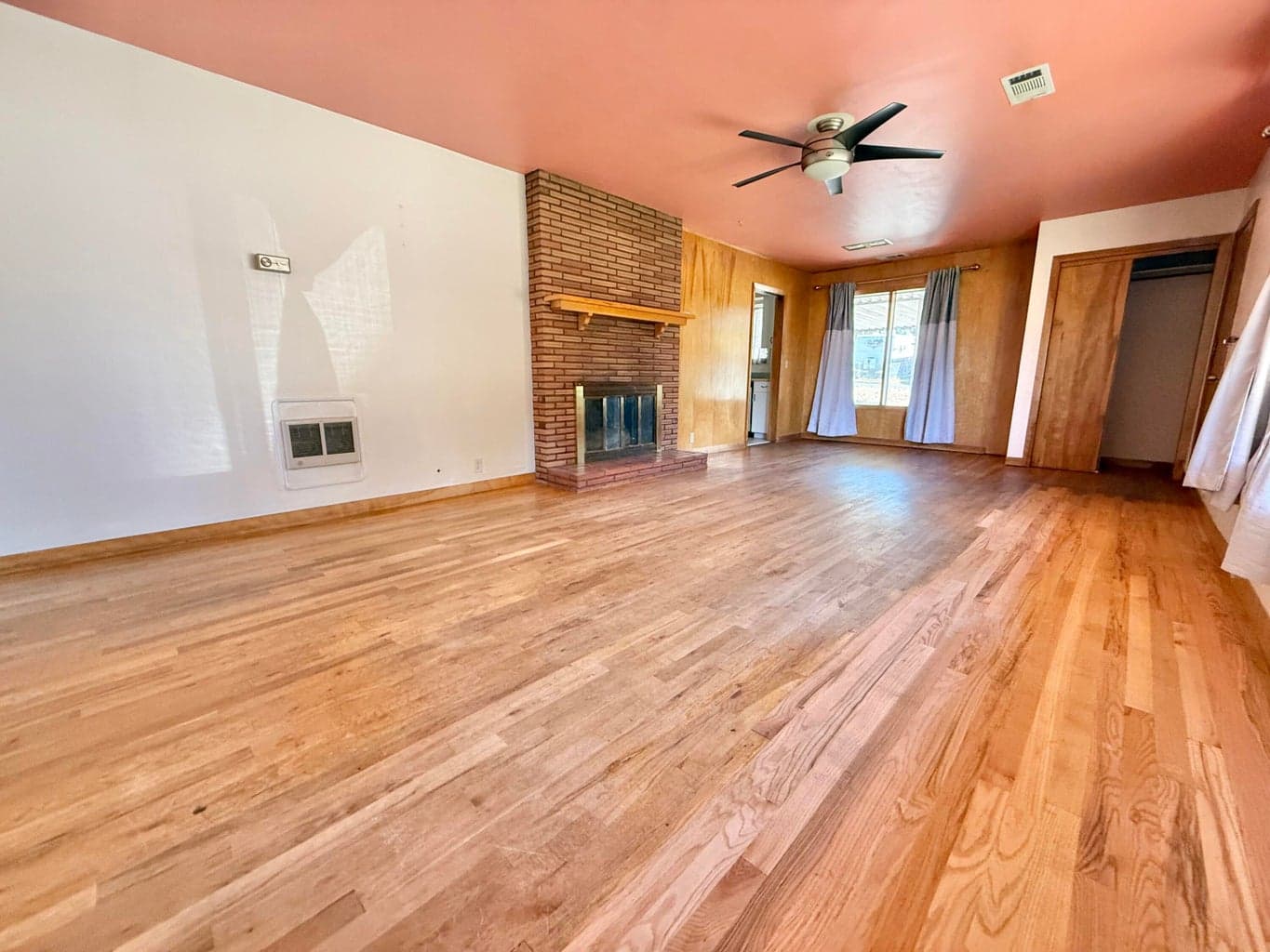 Photo of 1407 California 3 of 16