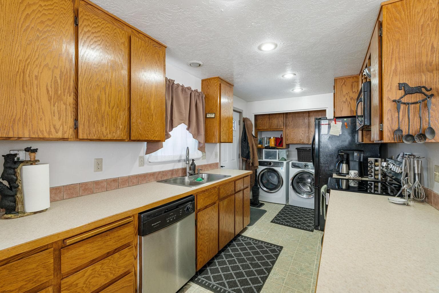 Photo of 53465 Kokanee Lane 6 of 41