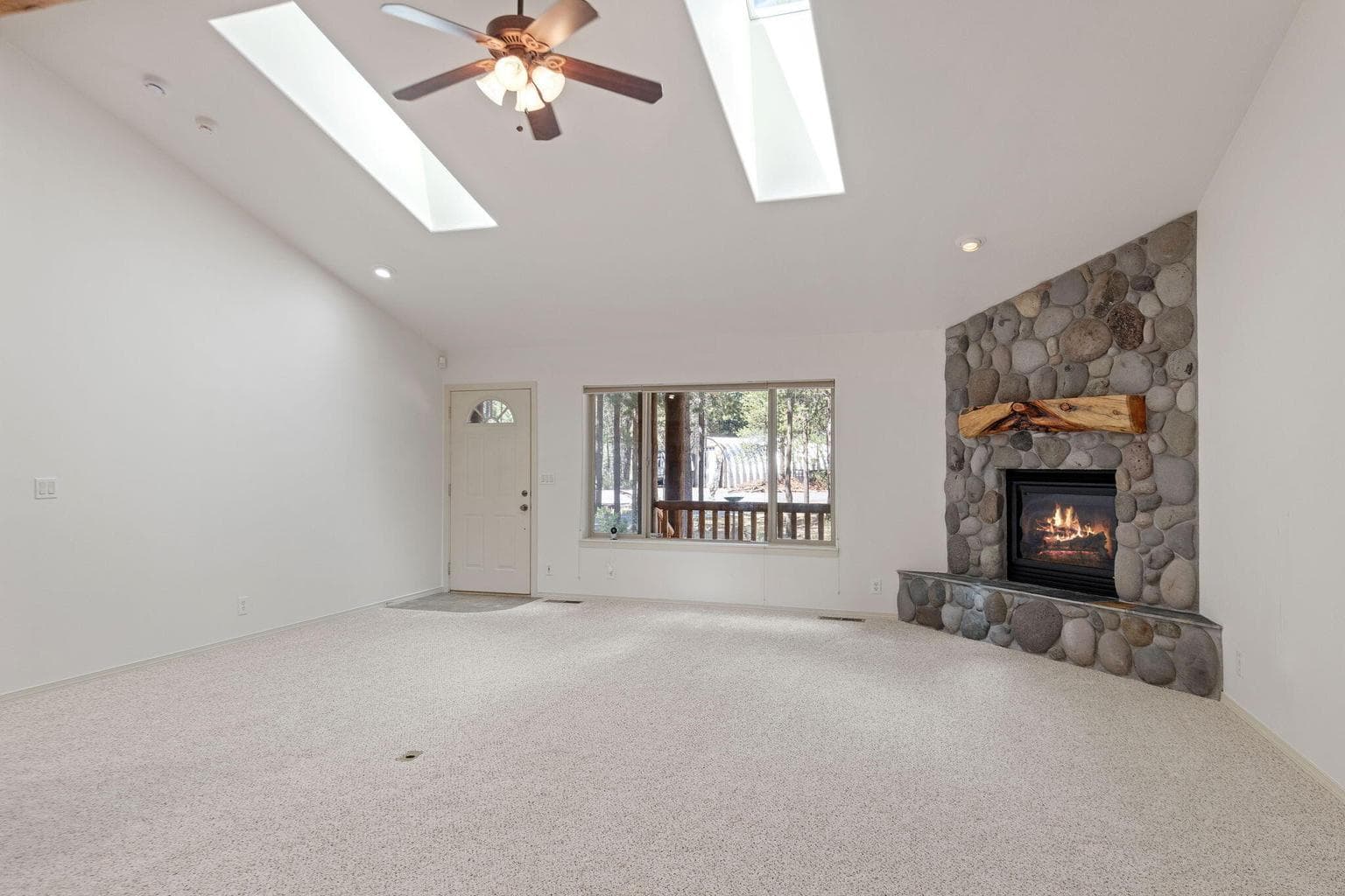 Photo of 56718 Bandley 4 of 26