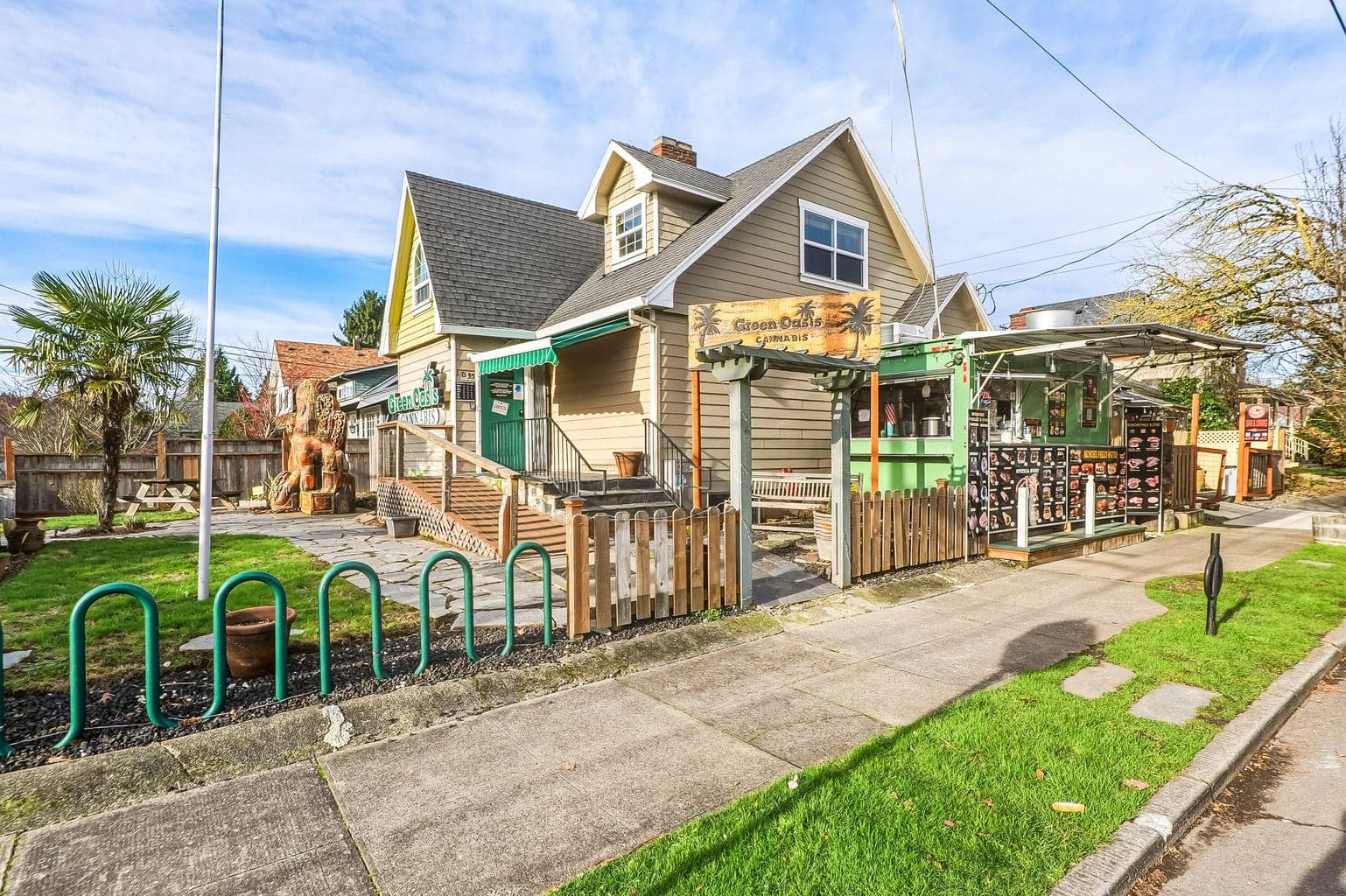 Photo of 1035 Tacoma 2 of 20