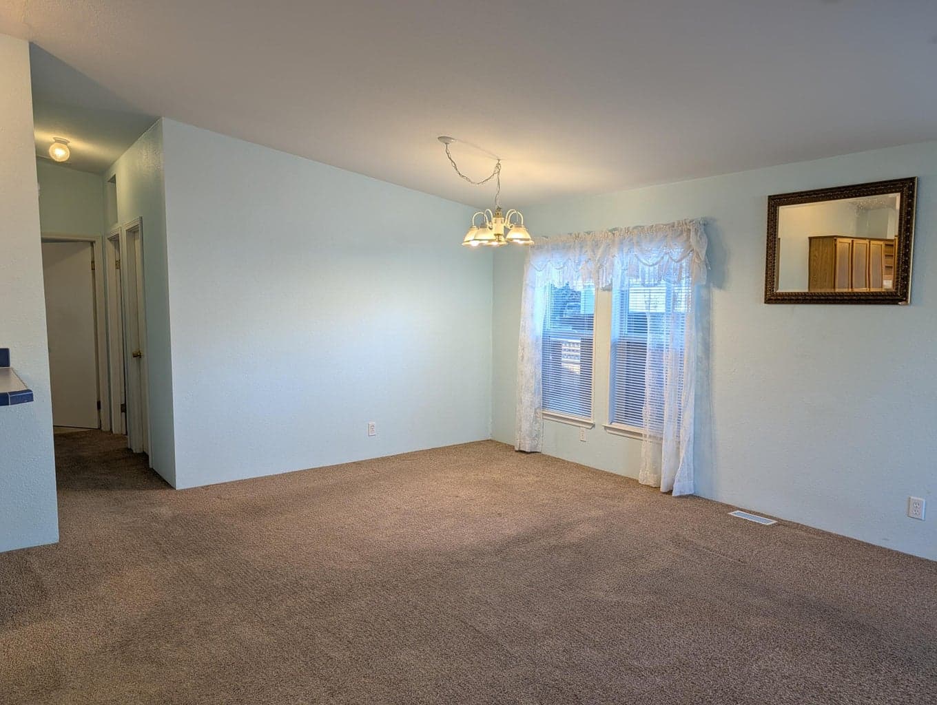Photo of 1055 5th 4 of 38