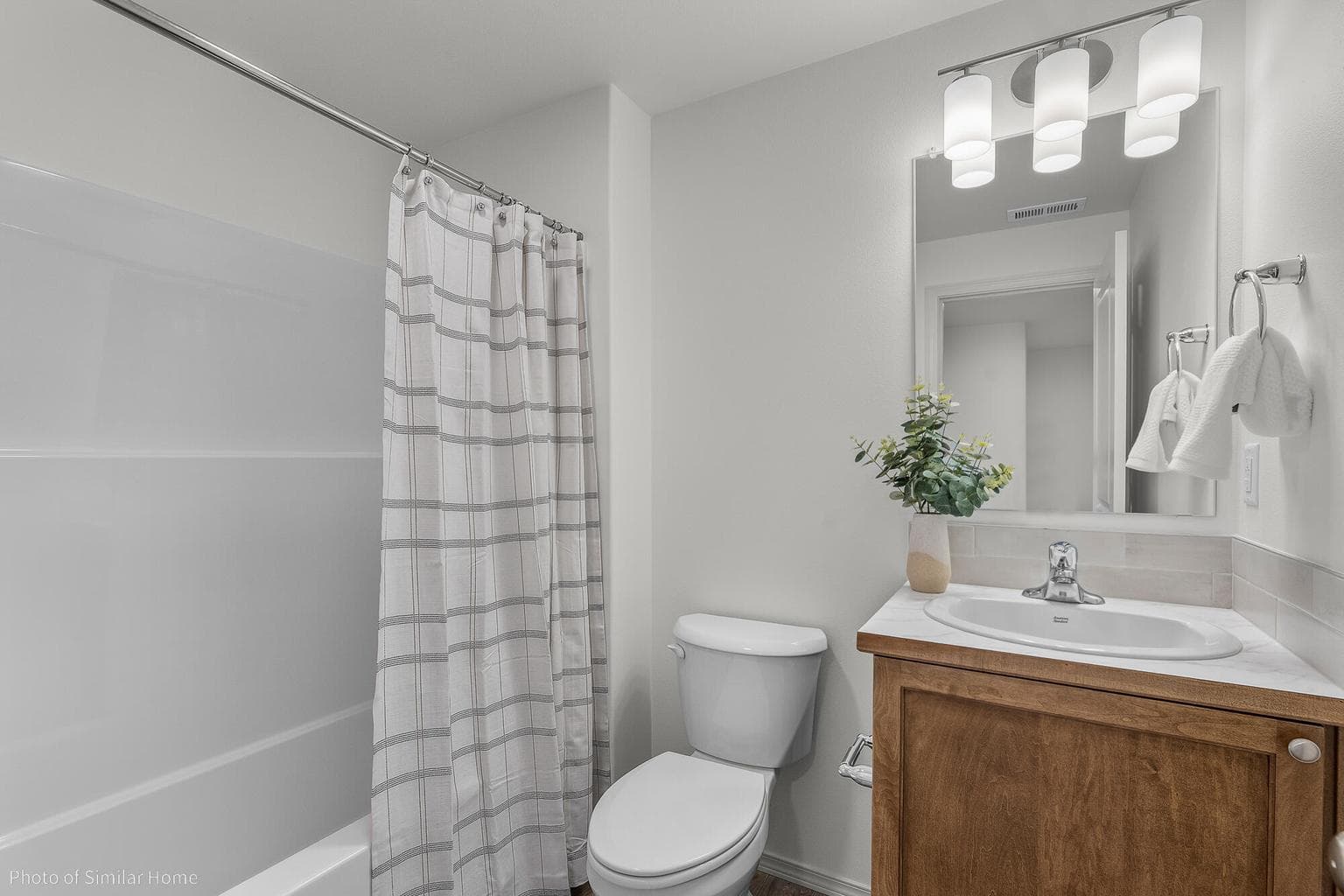 Photo of 3410 NW 7th Street 21 of 24