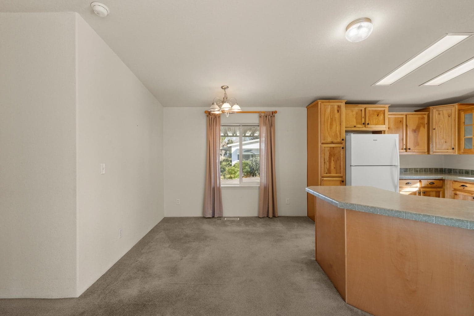 Photo of 3431 Pacific 5 of 25
