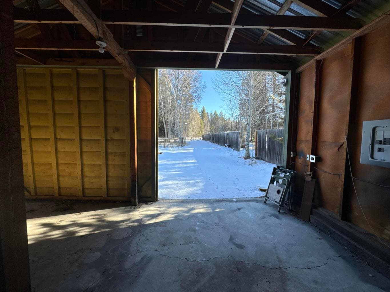 Photo of 135744 Highway 97 2 of 25