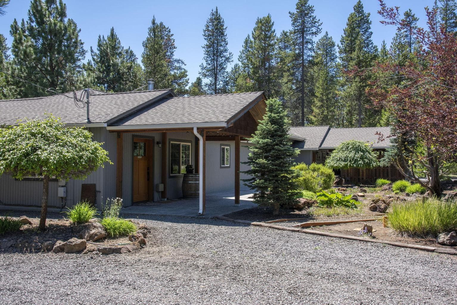Photo of 16111 Lava 4 of 40