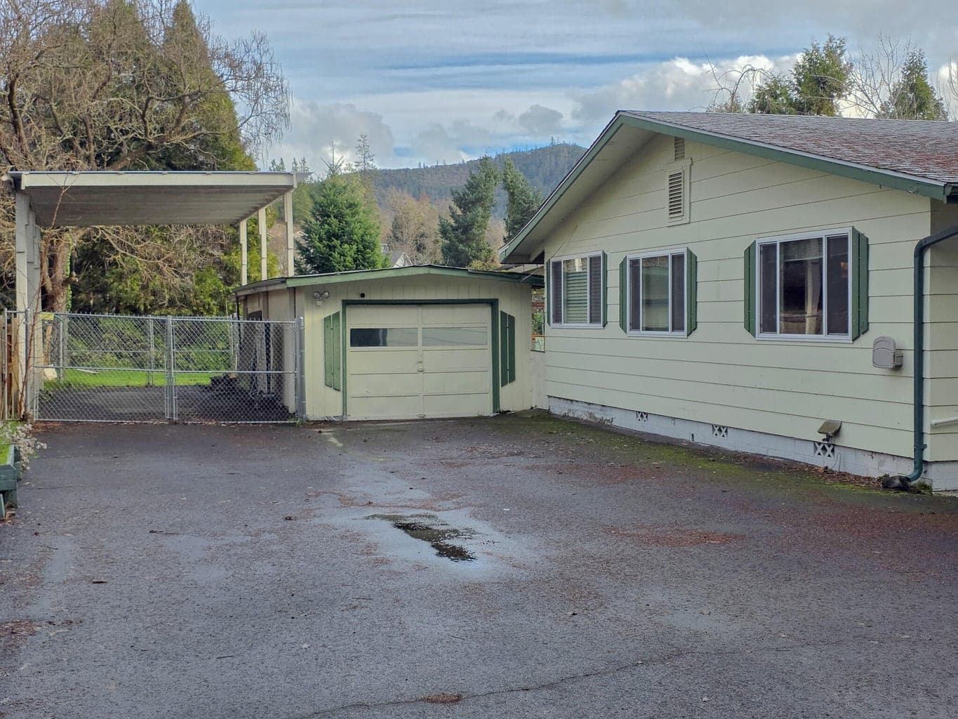 Photo of 512 Pine 2 of 68